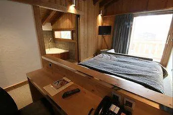 Hotel Et Spa Le Delta 3*