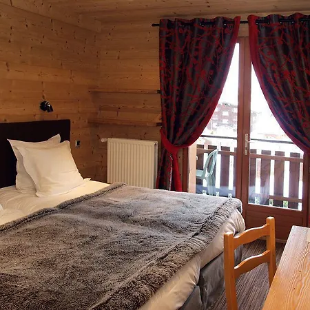 Hotel Et Spa Le Delta 3*